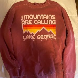 Lake George NY Size S Pink/Red Crewneck